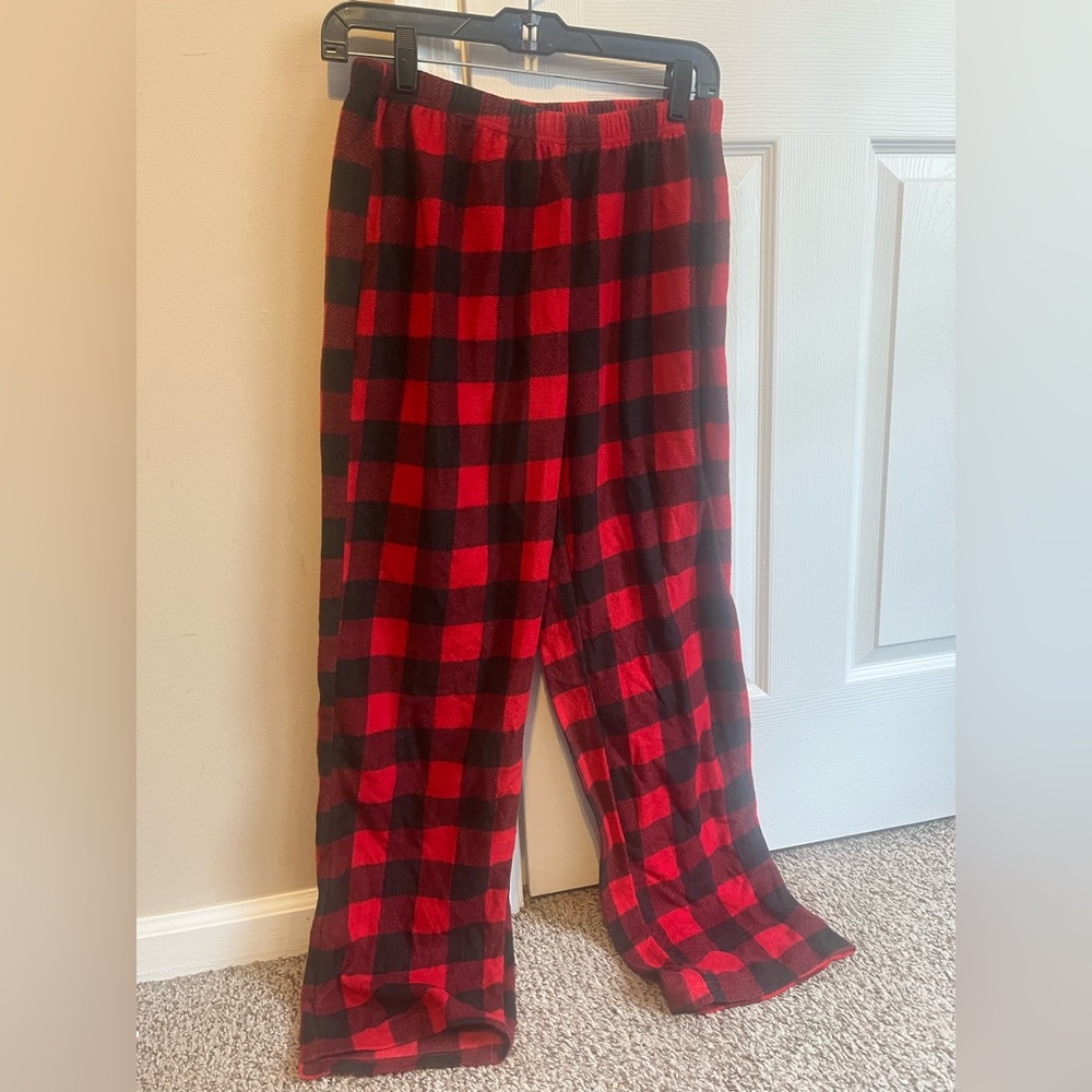 red and black plaid pajama pants